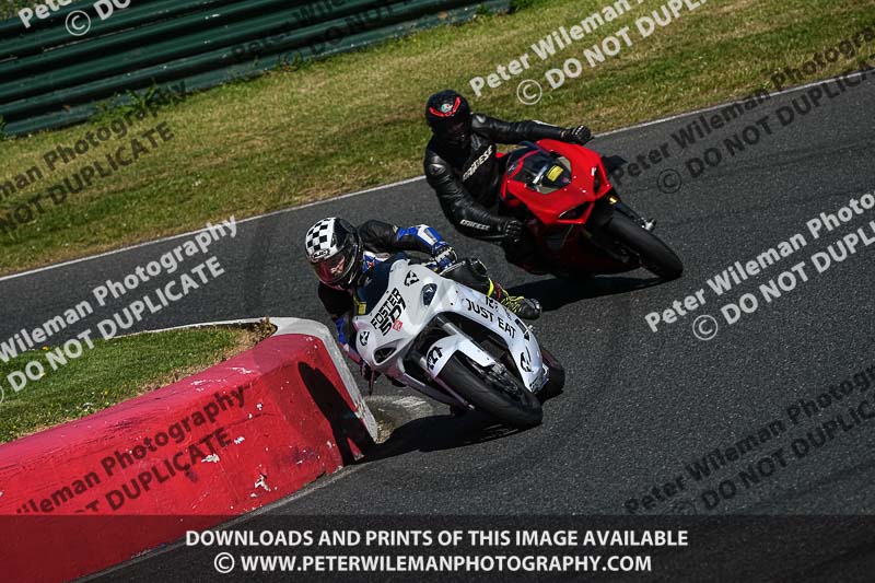 enduro digital images;event digital images;eventdigitalimages;mallory park;mallory park photographs;mallory park trackday;mallory park trackday photographs;no limits trackdays;peter wileman photography;racing digital images;trackday digital images;trackday photos